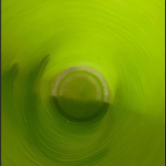 Vase Beautiful Line green vase - Picture 4 of 5